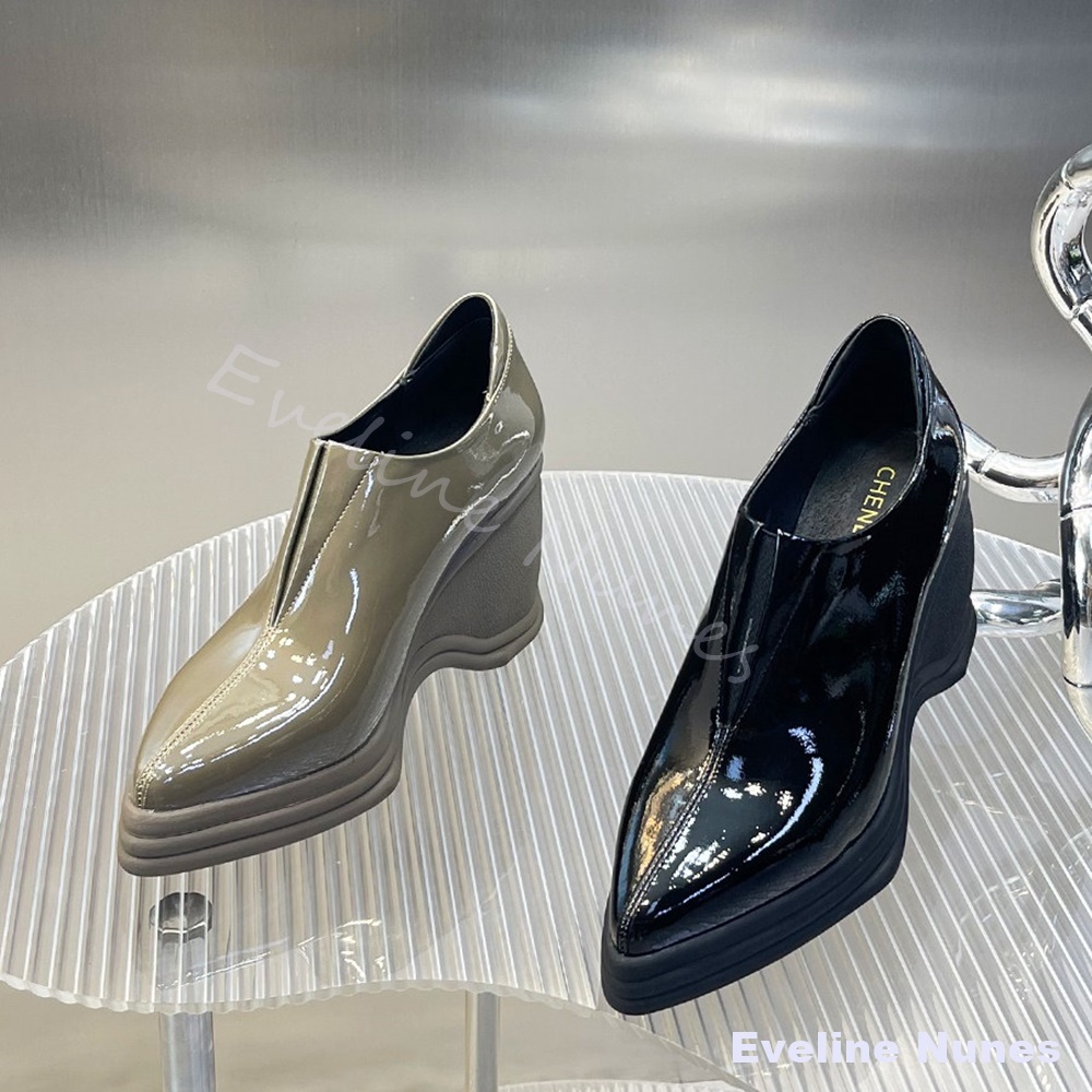 Patent Deri V Kesim Sivri Buru - Street Fashion Y2K incelemesi ve fiyatı