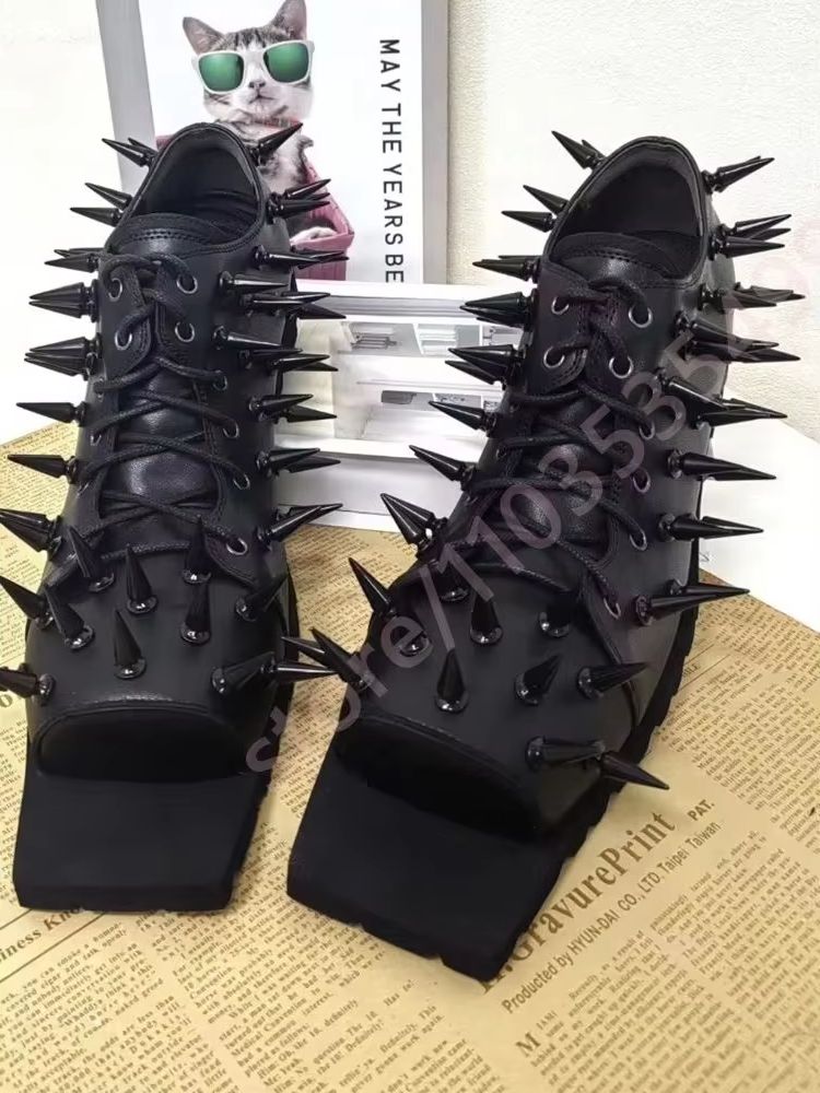 Kadın Siyah Deri Hog Toe Botla - Street Fashion Y2K incelemesi ve fiyatı
